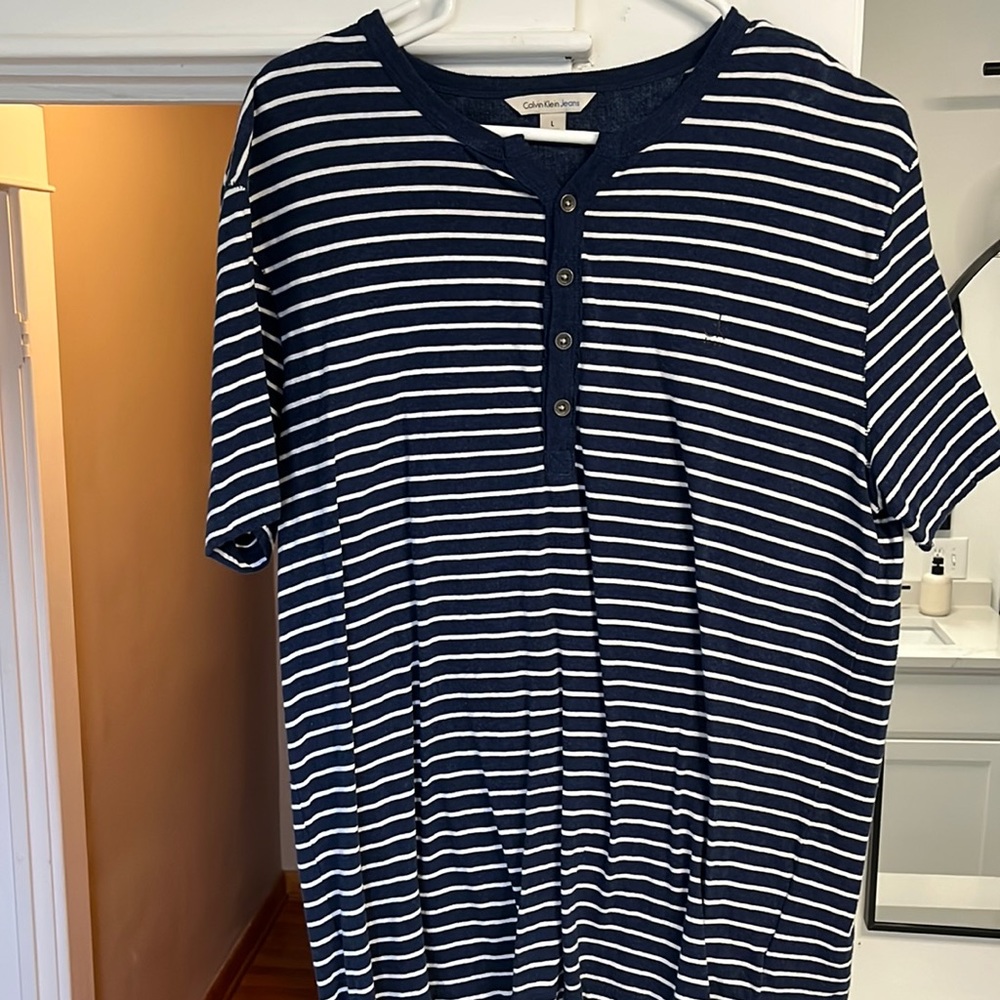Calvin Klein button down t shirt